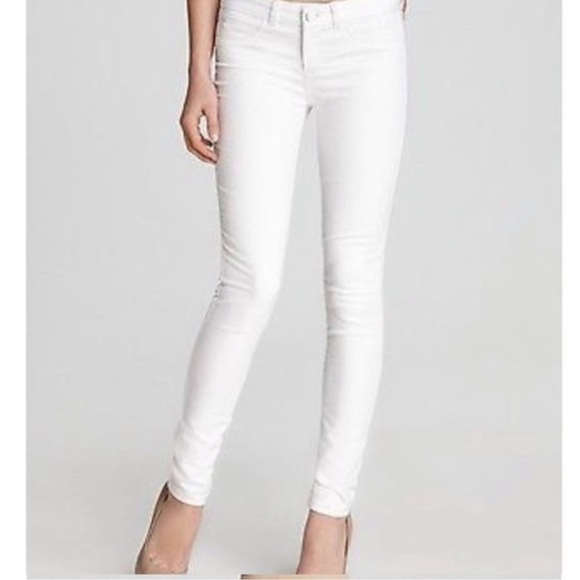 Design Lab Lord & Taylor White Ankle Fray Hem Ripped Skinny Jeans Size 29 - Picture 1 of 4